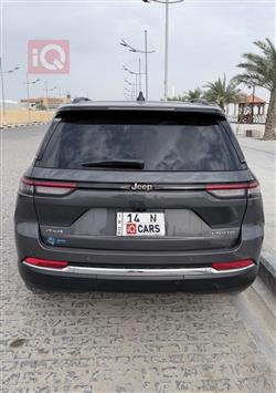 جیپ گراند شیرۆکی